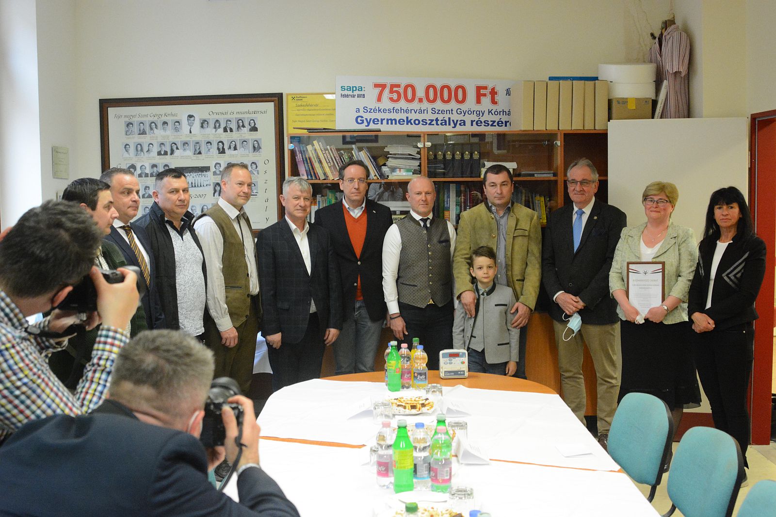 Jótékonysági vadászat - adományátadás a Szent György Kórházban